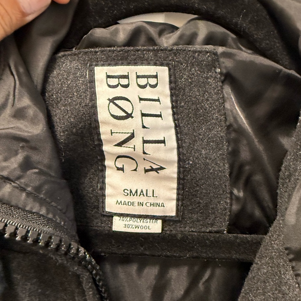Billabong jacket - Picture 2 of 5
